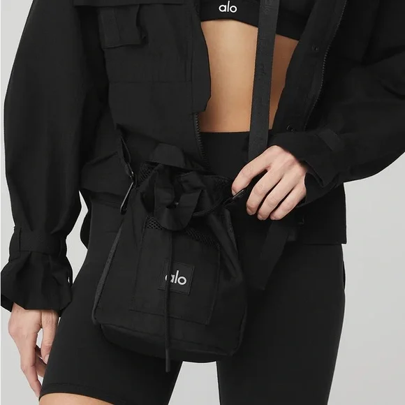 ALO Yoga Black Drawstring Bag - Picture 3 of 8